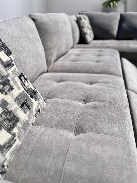 Thomasville Miles Fabric Sectional with Power Footrest